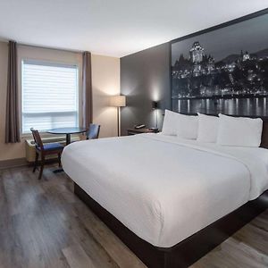 King Room Mobility accessible